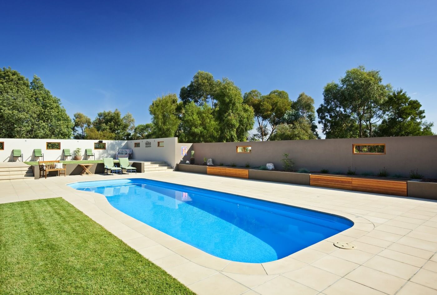 Gordon Ave Pools and Riviera fibreglass family pool installation 2