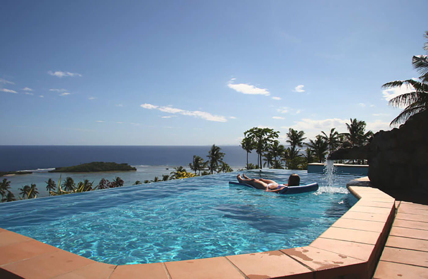 Gordon Ave Pools and Riviera fibreglass family pool installation 6