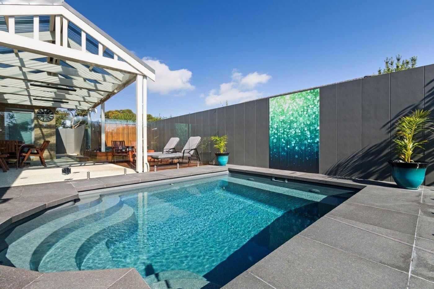 Gordon Ave Plunge and courtyard pool installation